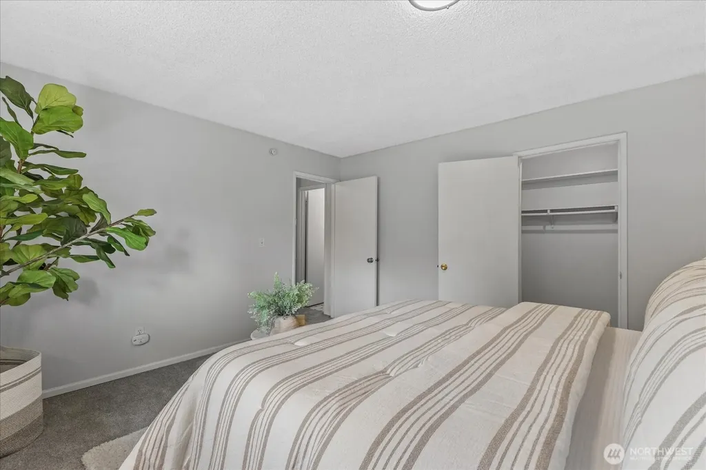 14215 110th Avenue NE Kirkland WA 98034