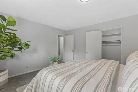 14215 110th Avenue NE Kirkland WA 98034