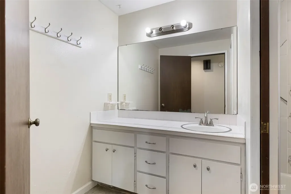 2860 NW North Star Drive Silverdale WA 98383