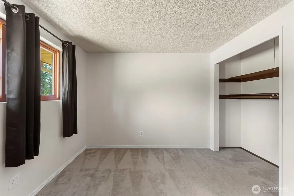 2860 NW North Star Drive Silverdale WA 98383