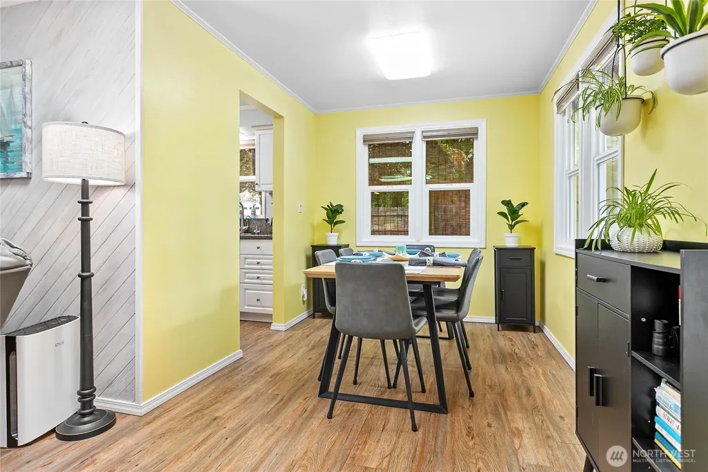 2348 Yew Street Road Bellingham WA 98229