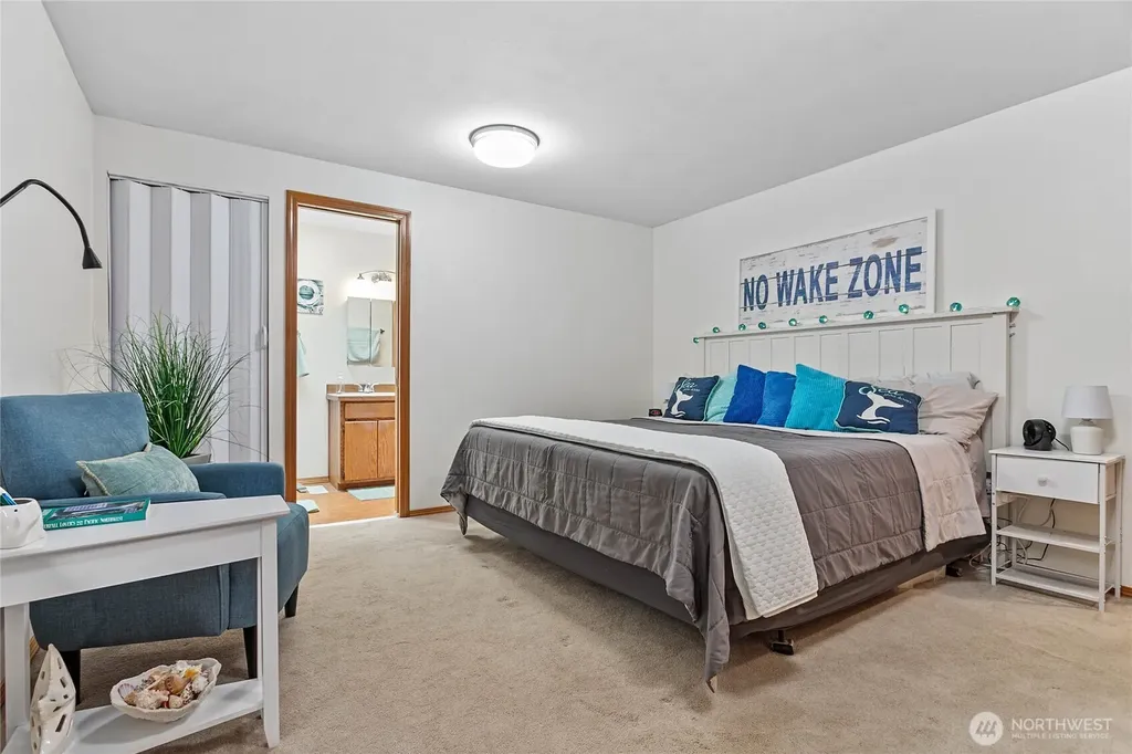 2348 Yew Street Road Bellingham WA 98229