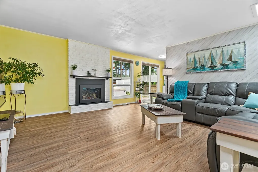 2348 Yew Street Road Bellingham WA 98229