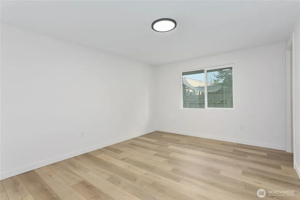 1319 Wood Avenue Sumner WA 98390