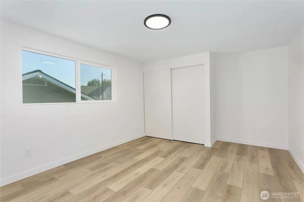 1319 Wood Avenue Sumner WA 98390