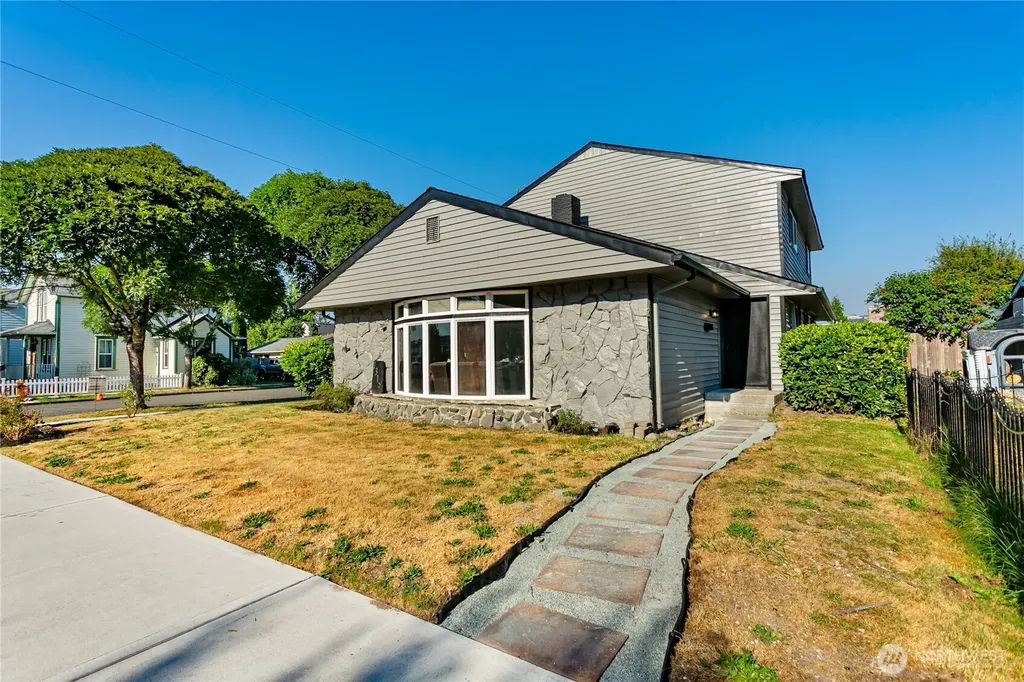 1319 Wood Avenue Sumner WA 98390