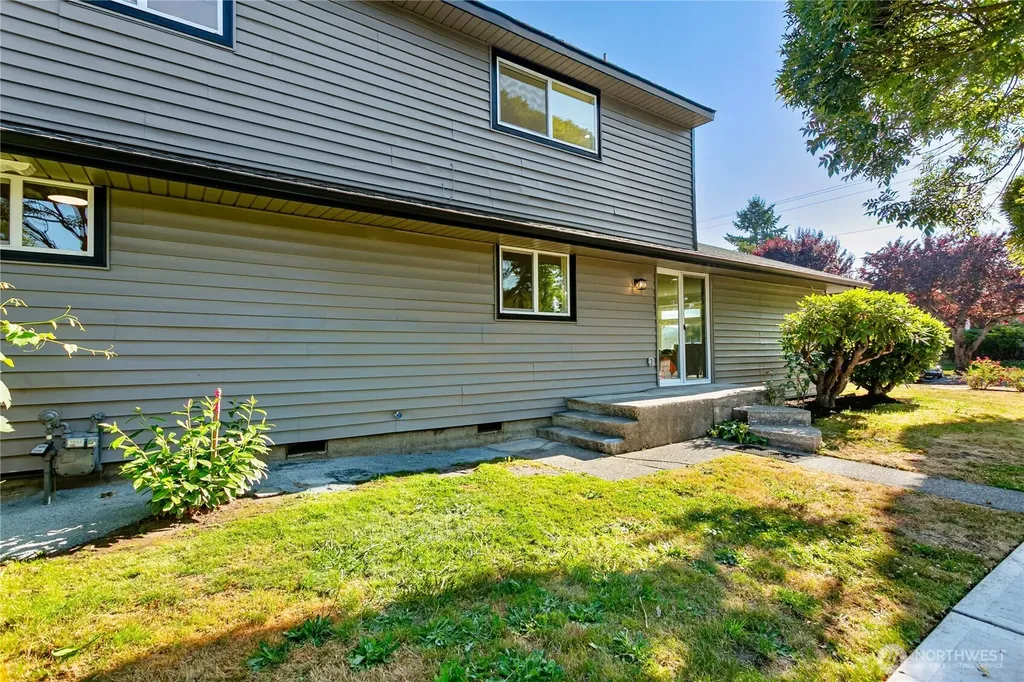 1319 Wood Avenue Sumner WA 98390