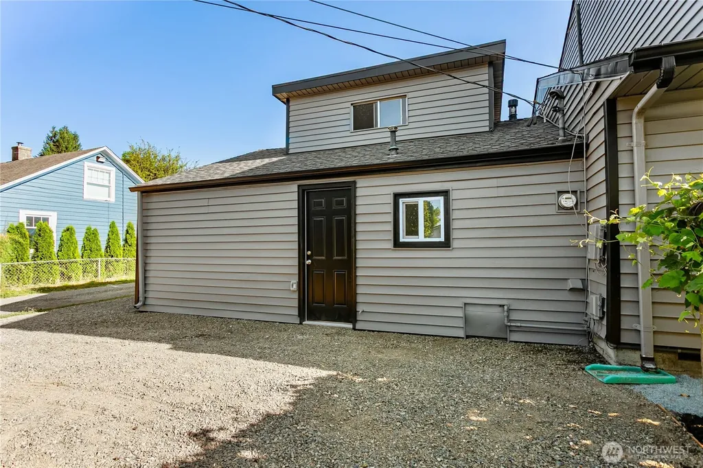 1319 Wood Avenue Sumner WA 98390