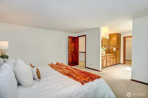 14520 186th Place NE Woodinville WA 98072