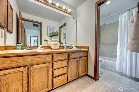 14520 186th Place NE Woodinville WA 98072