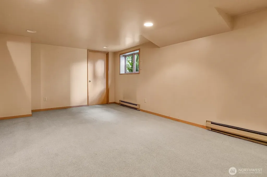 910 11th Avenue E Seattle WA 98102