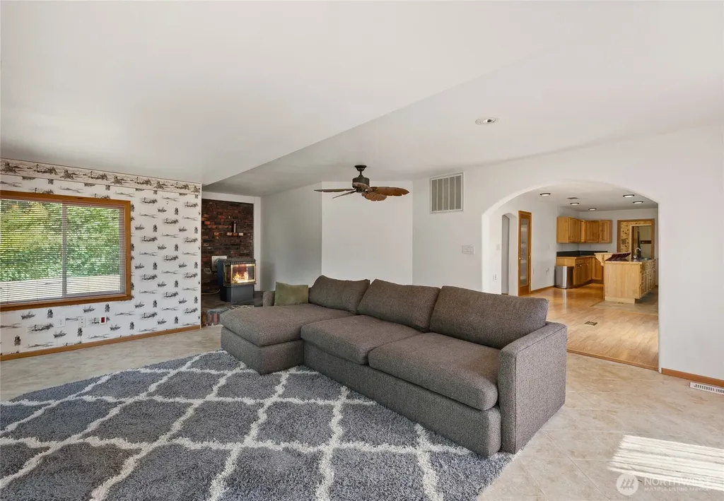 870 W Lost Lake Road Shelton WA 98584