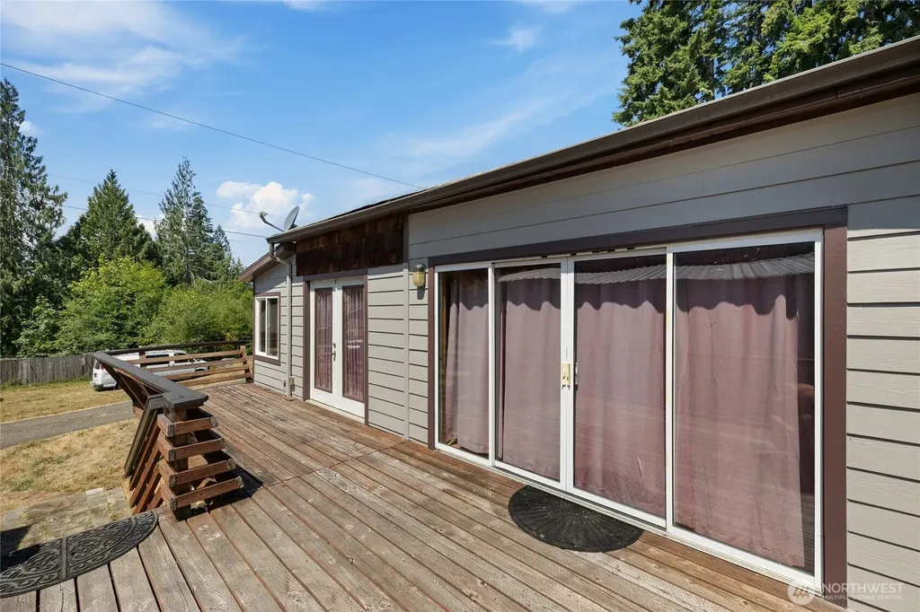 870 W Lost Lake Road Shelton WA 98584