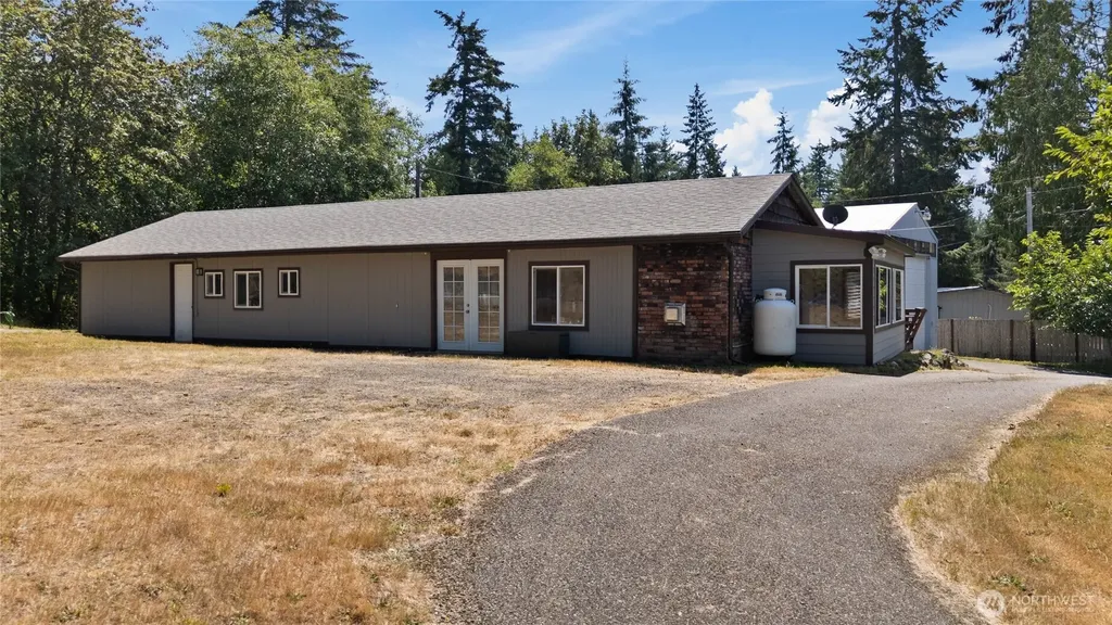 870 W Lost Lake Road Shelton WA 98584