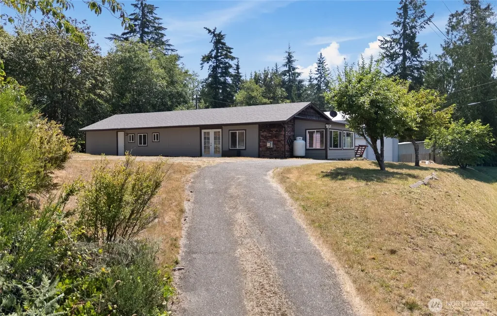 870 W Lost Lake Road Shelton WA 98584
