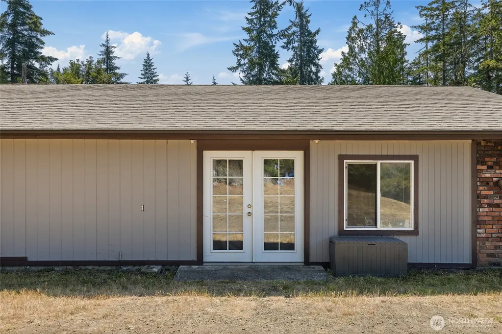870 W Lost Lake Road Shelton WA 98584