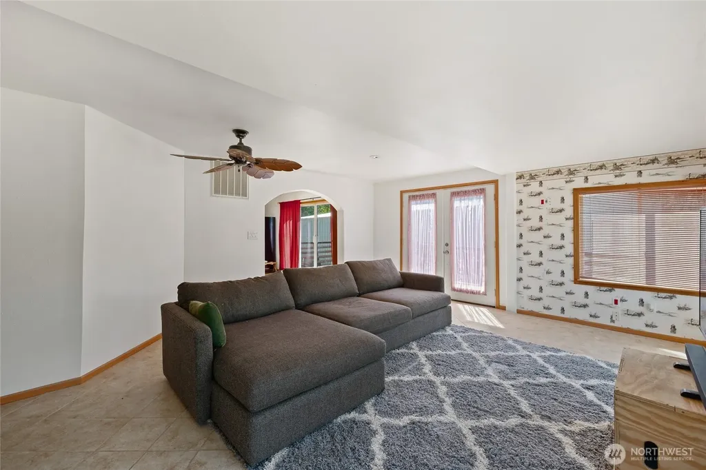 870 W Lost Lake Road Shelton WA 98584