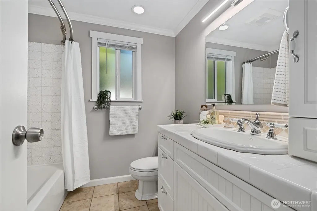 1018 154th Place SW Lynnwood WA 98037
