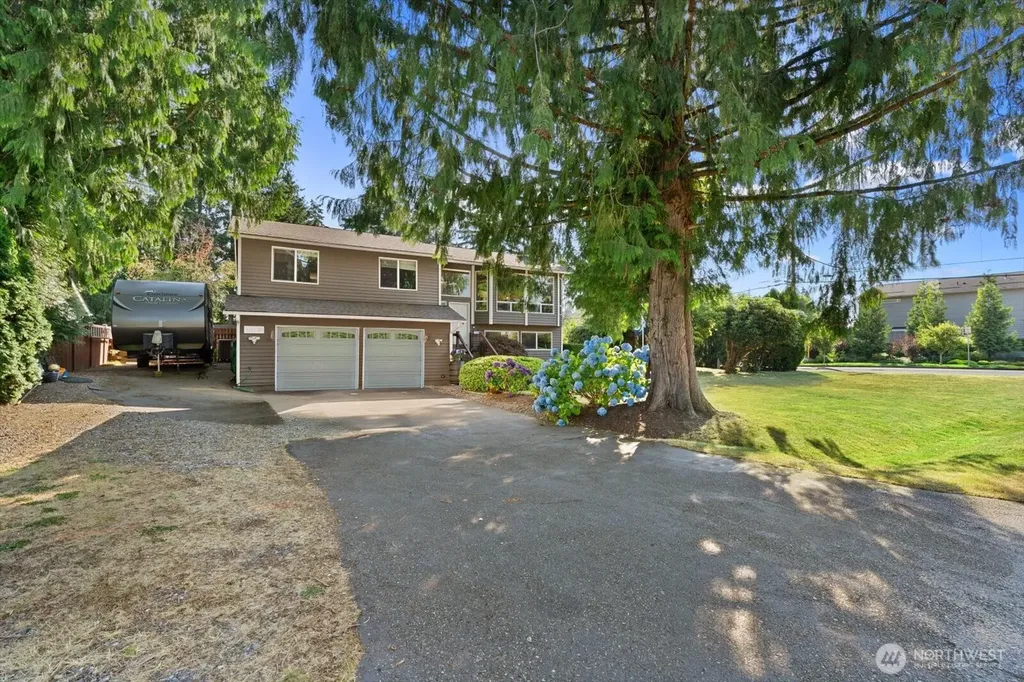 1018 154th Place SW Lynnwood WA 98037