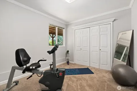 1018 154th Place SW Lynnwood WA 98037