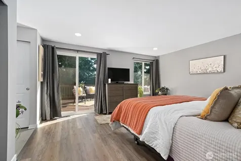 1018 154th Place SW Lynnwood WA 98037