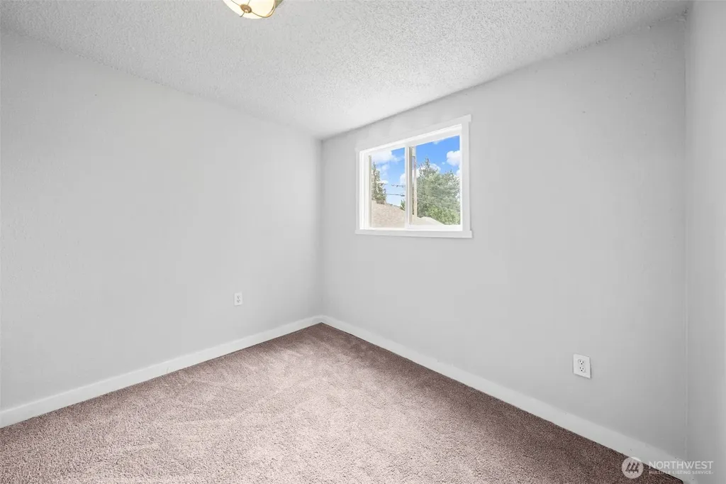 1214 S 8th Street Tacoma WA 98405