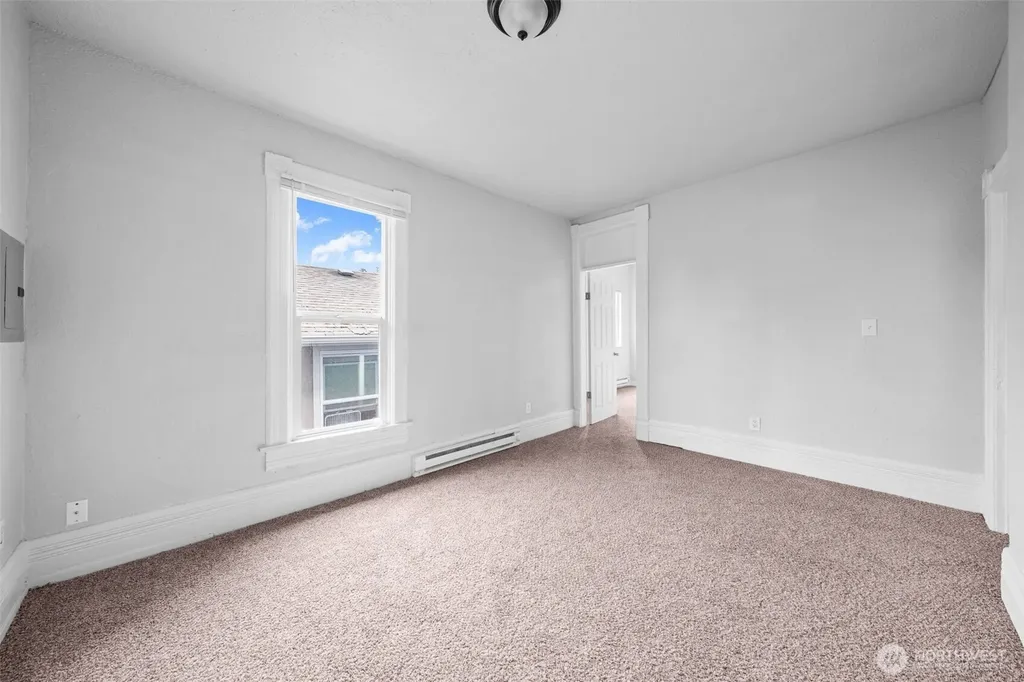 1214 S 8th Street Tacoma WA 98405
