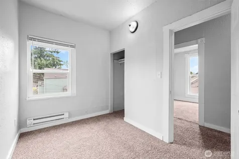 1214 S 8th Street Tacoma WA 98405