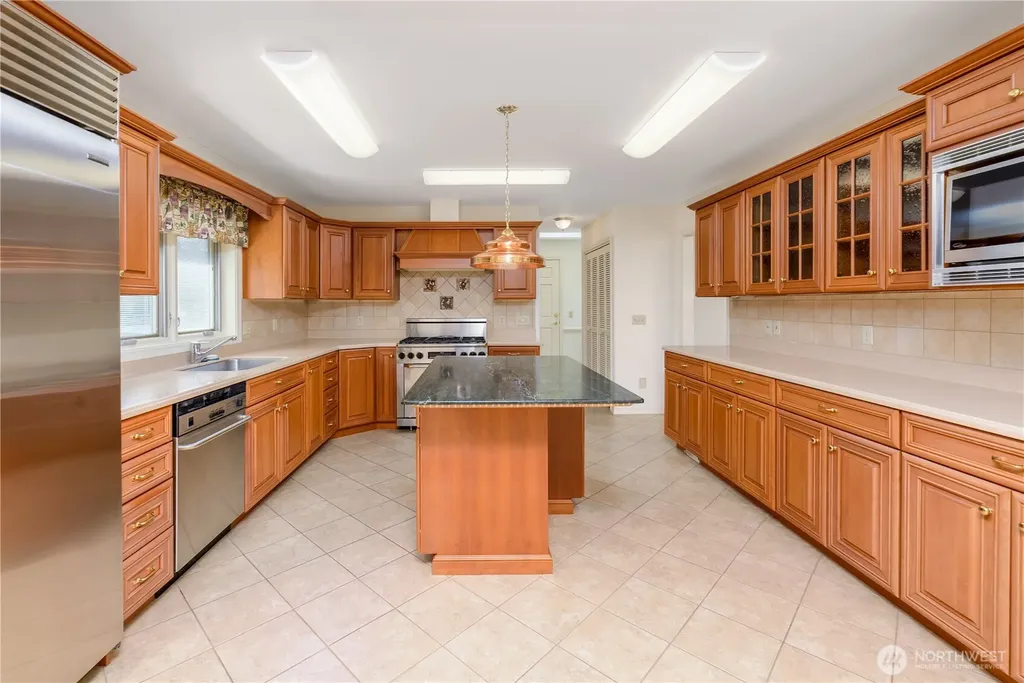 150 Sundial Loop Sequim WA 98382