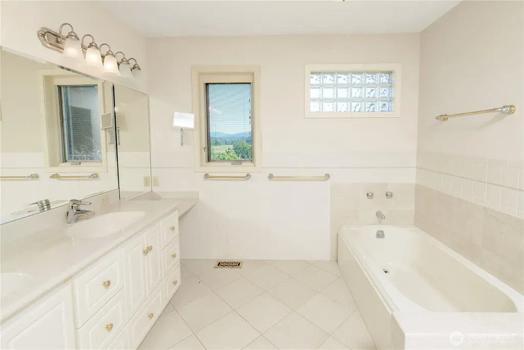 150 Sundial Loop Sequim WA 98382