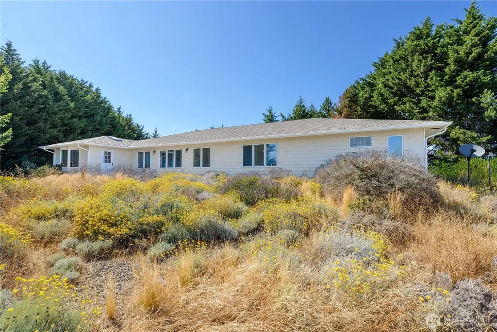150 Sundial Loop Sequim WA 98382