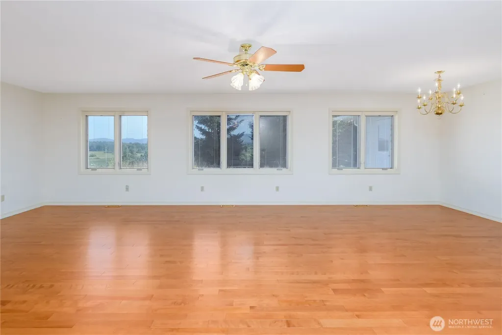 150 Sundial Loop Sequim WA 98382