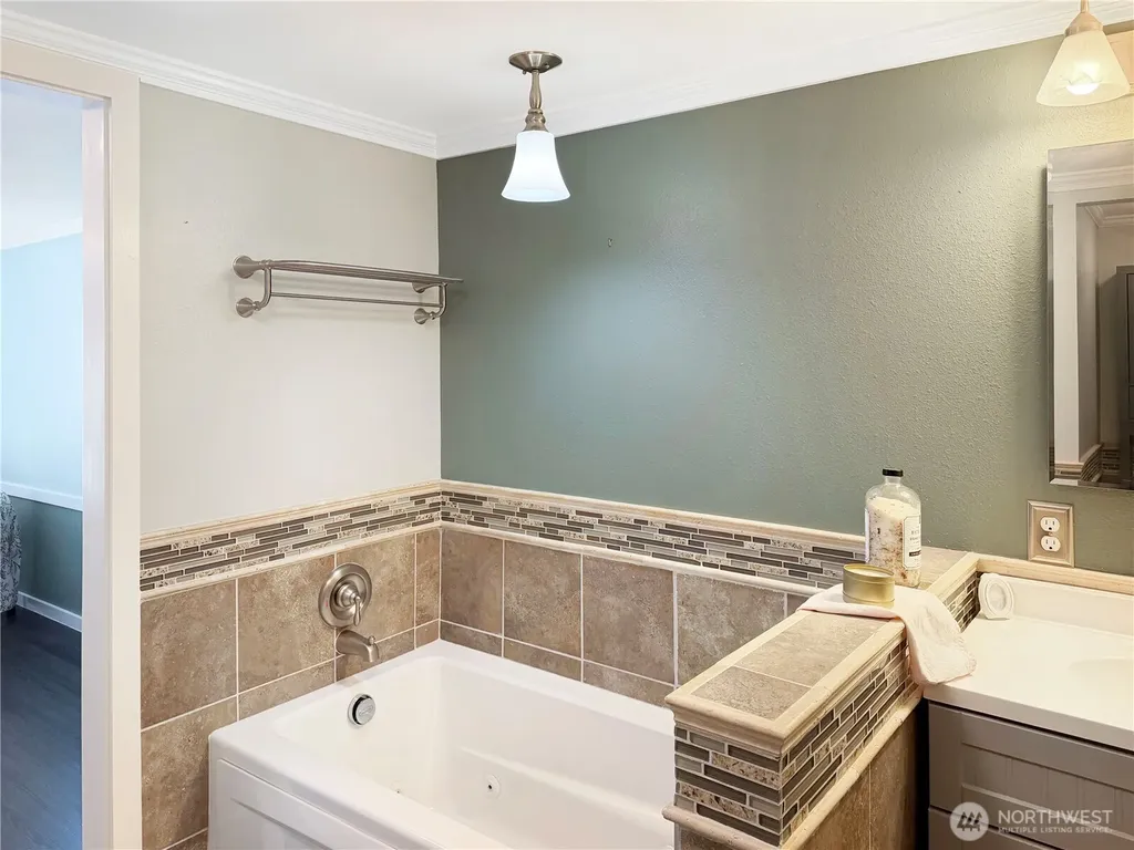 2500 S 370th Street Federal Way WA 98003