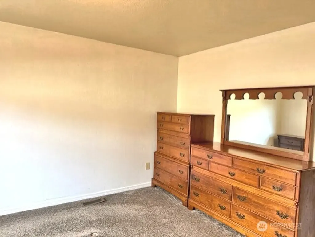 535 Canal Drive NE Ocean Shores WA 98569