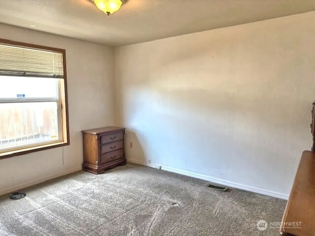535 Canal Drive NE Ocean Shores WA 98569