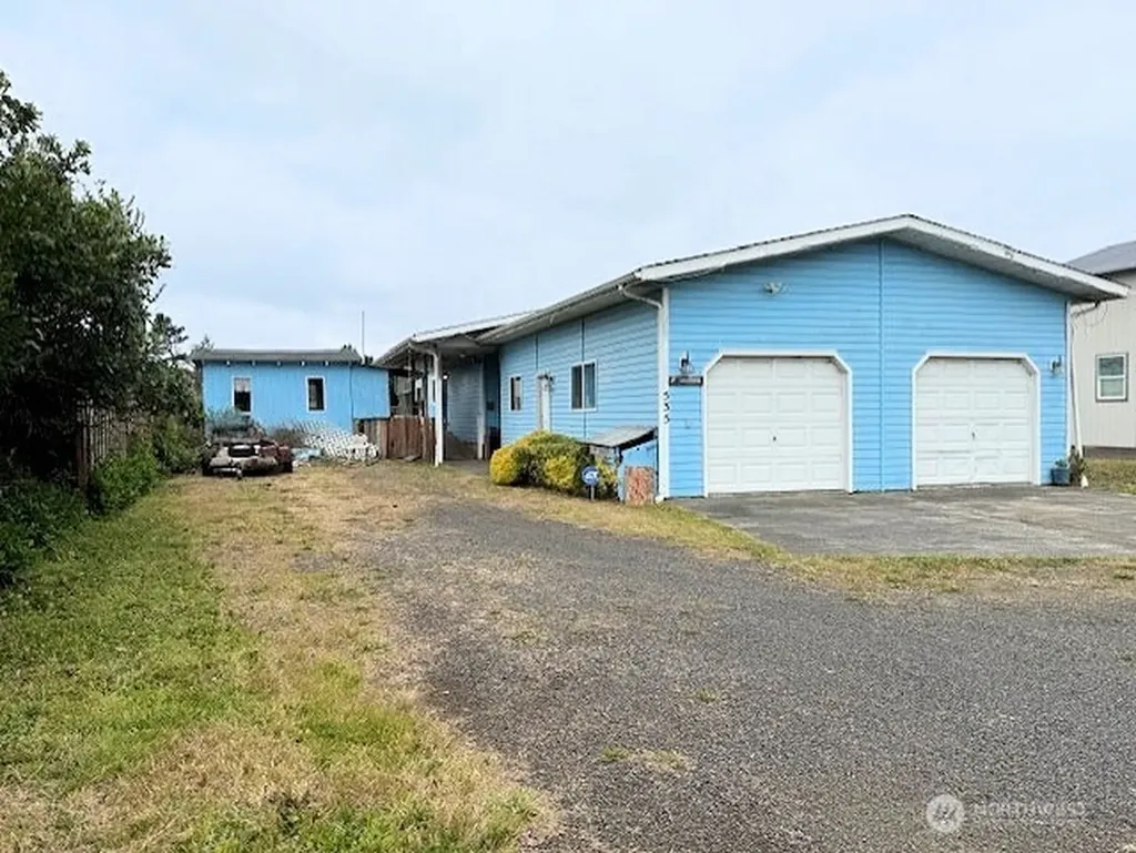 535 Canal Drive NE Ocean Shores WA 98569