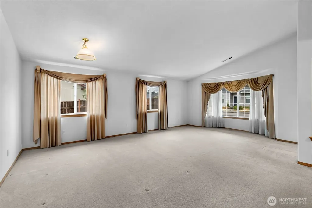 1304 NW 19 Court Battle Ground WA 98604