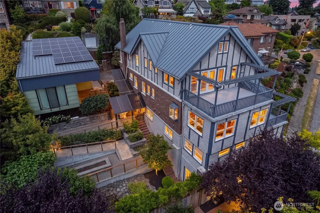1228 23rd Avenue E Seattle WA 98112