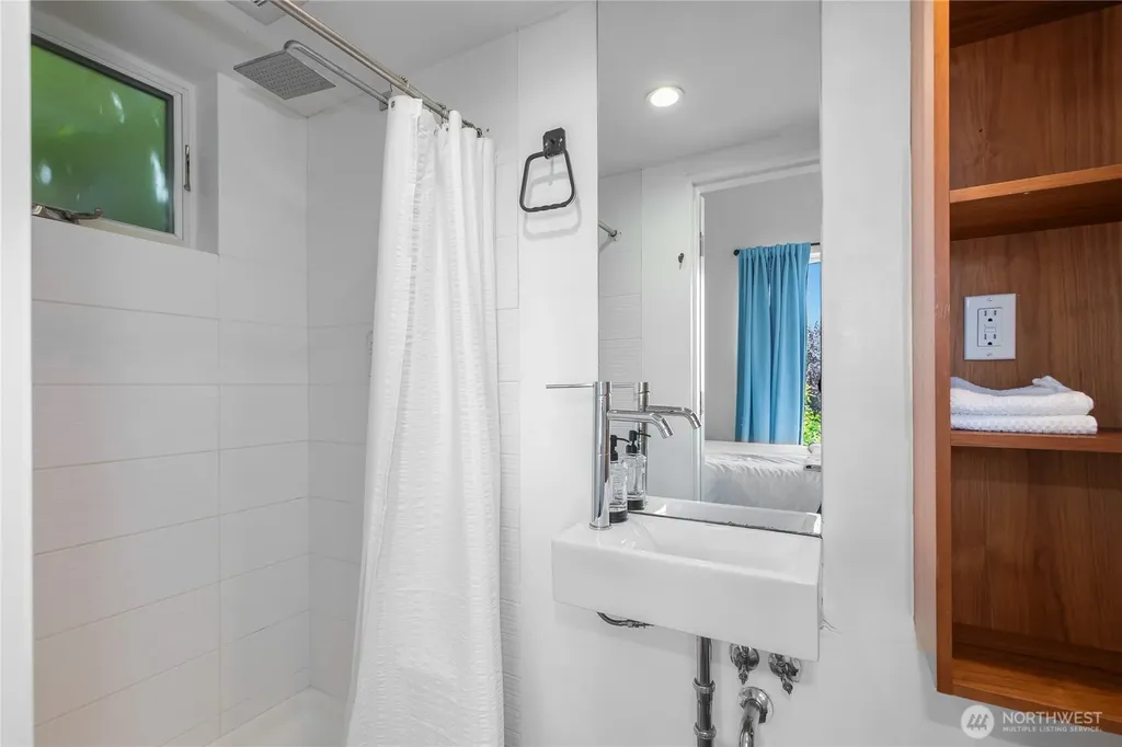 1228 23rd Avenue E Seattle WA 98112