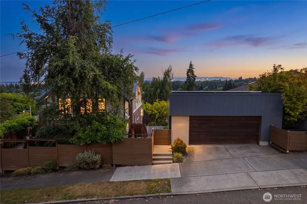 1228 23rd Avenue E Seattle WA 98112