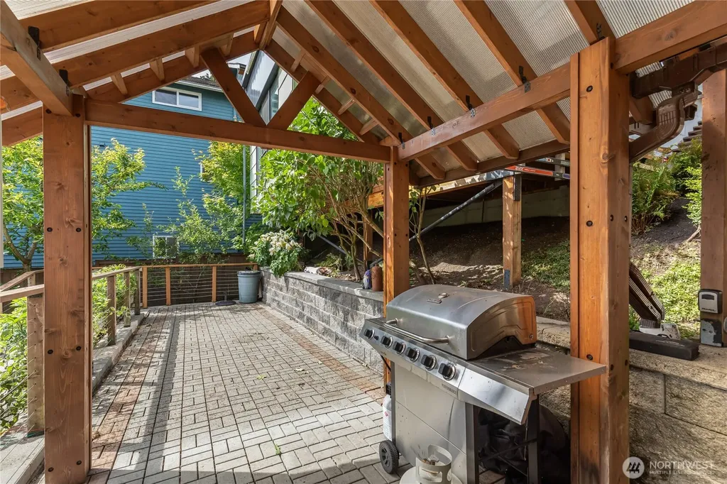 1228 23rd Avenue E Seattle WA 98112
