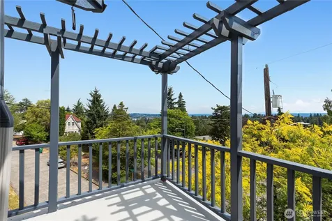 1228 23rd Avenue E Seattle WA 98112