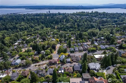 1228 23rd Avenue E Seattle WA 98112