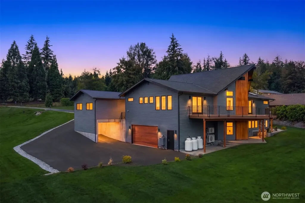 20825 SE 202nd Street Renton WA 98058