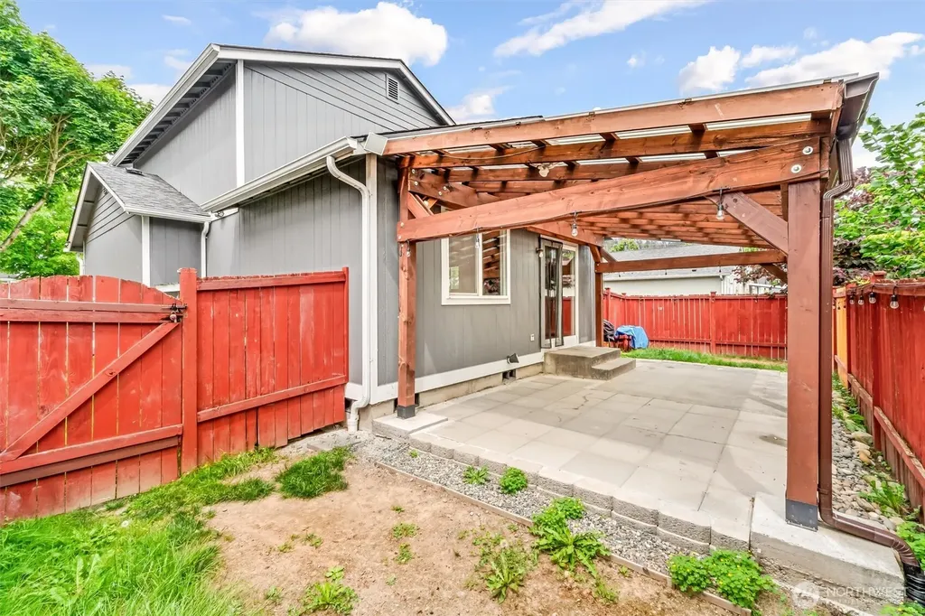 15017 45th Avenue NE Marysville WA 98271