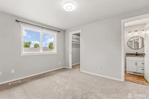 15017 45th Avenue NE Marysville WA 98271