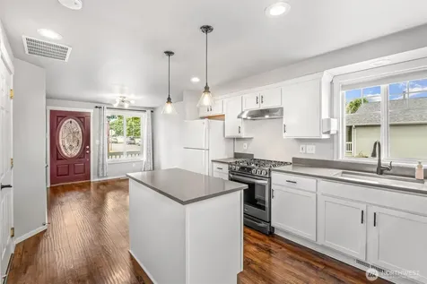 15017 45th Avenue NE Marysville WA 98271