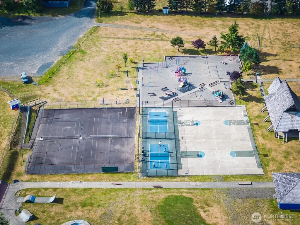 621 Calawah Way Forks WA 98331