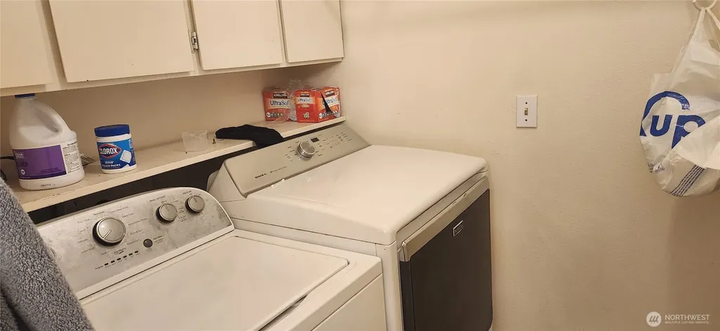 2447 Erlands Point Road NW Bremerton WA 98312