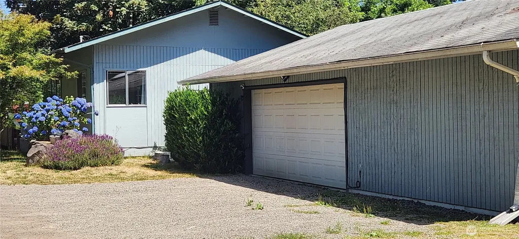 2447 Erlands Point Road NW Bremerton WA 98312